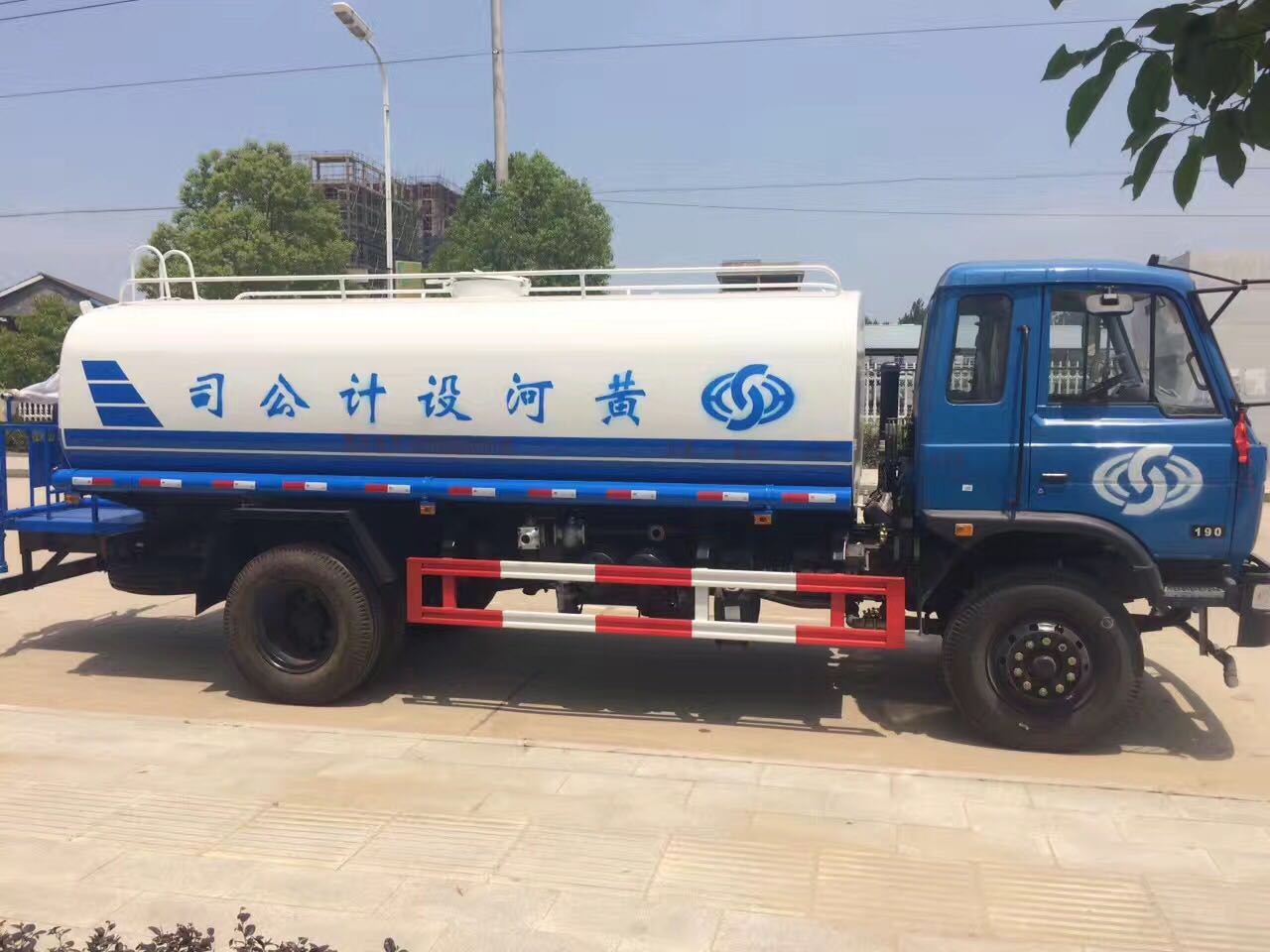 東風153灑水車︱15噸灑水車圖片