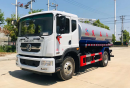 江蘇鹽城陳總訂購(gòu)二輛東風(fēng)D9吸糞車已順利交付使用！