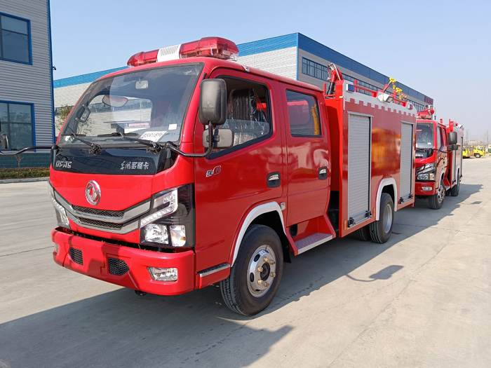 5噸消防灑水車多少錢_糧庫重點防火單位消防車_2.5-5噸泡沫消防車現(xiàn)車報價